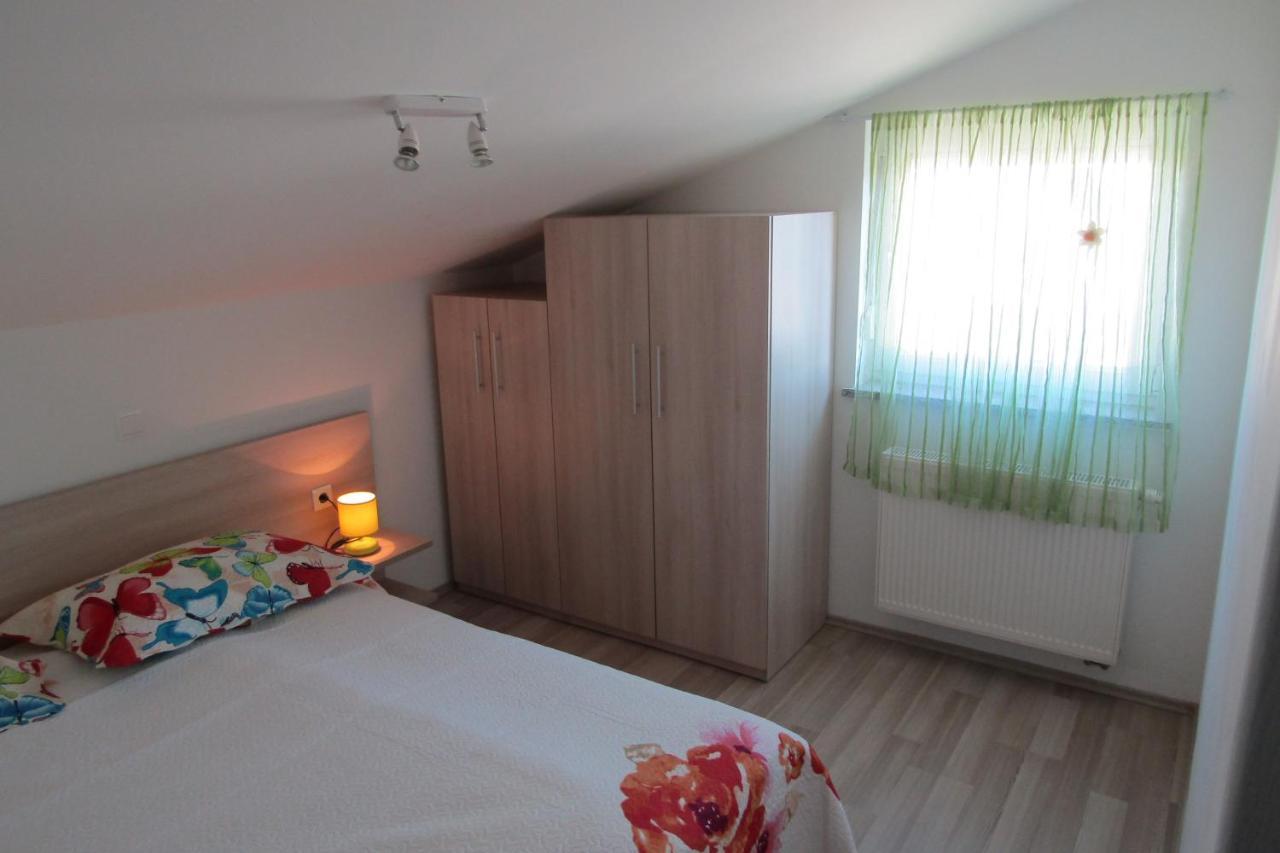 Apartment Morozin Krk Town Exterior foto